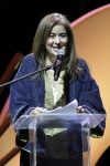 La periodista colombiana Catalina Gómez Ángel habla luego de recibir el Reconocimiento a la Excelencia del Premio Gabo 2026 este viernes, en el Teatro Municipal Jorge Eliécer Gaitán, en Bogotá (Colombia). EFE/ Carlos Ortega
