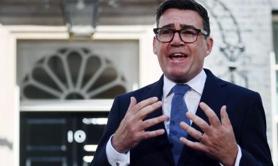 Londres (Reino Unido), 20/07/2026.- El nuevo primer ministro británico, Andy Burnham, pronuncia un discurso frente al número 10 de Downing Street en Londres, Gran Bretaña, el 20 de julio de 2026.
EFE/EPA/ANDY RAIN