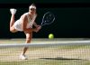 La jugadora checa Linda Noskova en acción durante la final de Wimbledon que ha disputado ante su compatriota Karolina Muchova en Londres, Reino Unido. EFE/EPA/NEIL HALL
