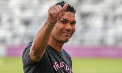 Casemiro, durante su presentación como nuevo jugador del Inter Miami este jueves, en el estadio Nu, en Miami (Estados Unidos). EFE/Alberto Boal
