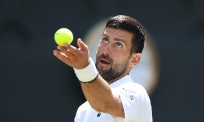 Novak Djokovic de Serbia en acción durante su partido de cuarta ronda individual masculino contra Roman Safiullin de Rusia en el Campeonato de Wimbledon en Londres, Gran Bretaña, el 5 de julio de 2026. EFE/ Adam Vaughan