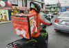 Fotografía de un repartidor de comida de una plataforma digital este viernes, en Ciudad de México (México). EFE/Eduardo Guerra