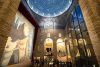 Imagen del Museo Dalí en jornada nocturna, 'Dalí, nit i subconscient', en la que la voz y rostro del genio surrealista cobran presencia para acompañar al público en la localidad gerundese de Figueres. EFE/David Borrat.

