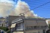Imagen del fuego declarado este viernes en el monte Poikilovisto desde el barrio ateniense de Ayia Varvara. EFE/ Diego Sáez Papachristou
