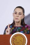 La presidenta de México, Claudia Sheinbaum, habla durante una rueda de prensa este miércoles en Palacio Nacional de la Ciudad de México (México). EFE/Sáshenka Gutiérrez
