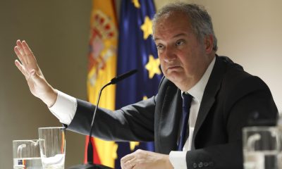 El ministro de Industria y Turismo, Jordi Hereu, durante la presentación de las previsiones de datos turísticos correspondientes a la temporada de verano 2026 este lunes en Madrid. EFE/ Kiko Huesca