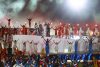 Centenas de bailarines, músicos, cantantes y artistas desfilaron este viernes por el estadio Félix Sánchez de Santo Domingo en un espectáculo de luces y colorido ofrecido para inaugurar la vigésima quinta edición de los Juegos Centroamericanos y del Caribe. EFE/Orlando Barría.
