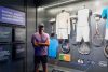 El extenista suizo Roger Federer ha visitado el renovado Museo Rafa Nadal, ubicado en la Rafa Nadal Academy de Manacor (Mallorca), donde elogió la transformación del espacio expositivo y aseguró que el resultado es "realmente espectacular". EFE/Rafa Nadal Academy // SOLO USO EDITORIAL/SOLO DISPONIBLE PARA ILUSTRAR LA NOTICIA QUE ACOMPAÑA (CRÉDITO OBLIGATORIO)
