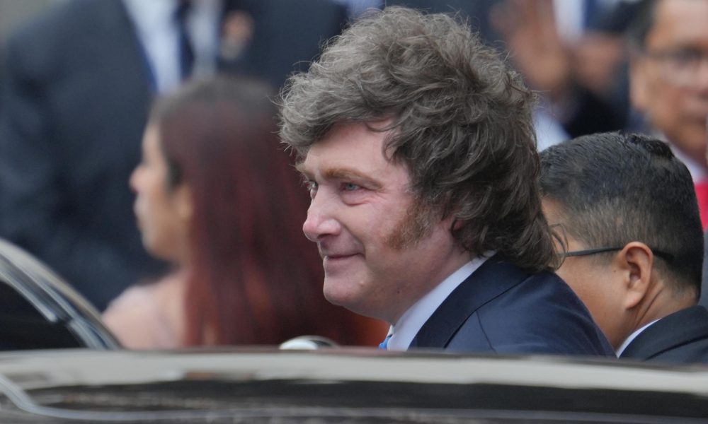 Fotografía del 28 de julio de 2026 del presidente de Argentina, Javier Milei, en Lima (Perú). EFE/ John Reyes Mejia