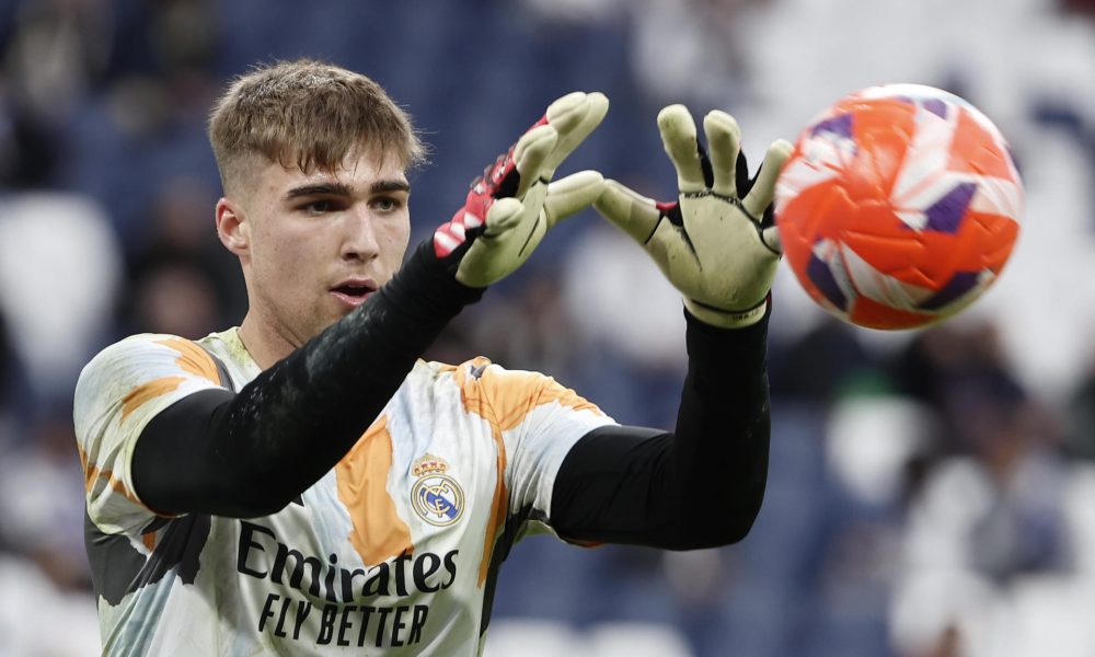 Fotografía de archivo del 5 de abril, en la que puede verse al portero Fran González, durante un partido como futbolista del Real Madrid. EFE/Sergio Pérez