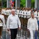 Fotografía del 31 de julio del presidente de Cuba, Miguel Diaz-Canel (c), junto a su homólogo de Colombia, Gustavo Petro, durante un acto protocolario, en la Plaza de la Revolución en La Habana (Cuba). EFE/ AP Ramón Espinosa / POOL