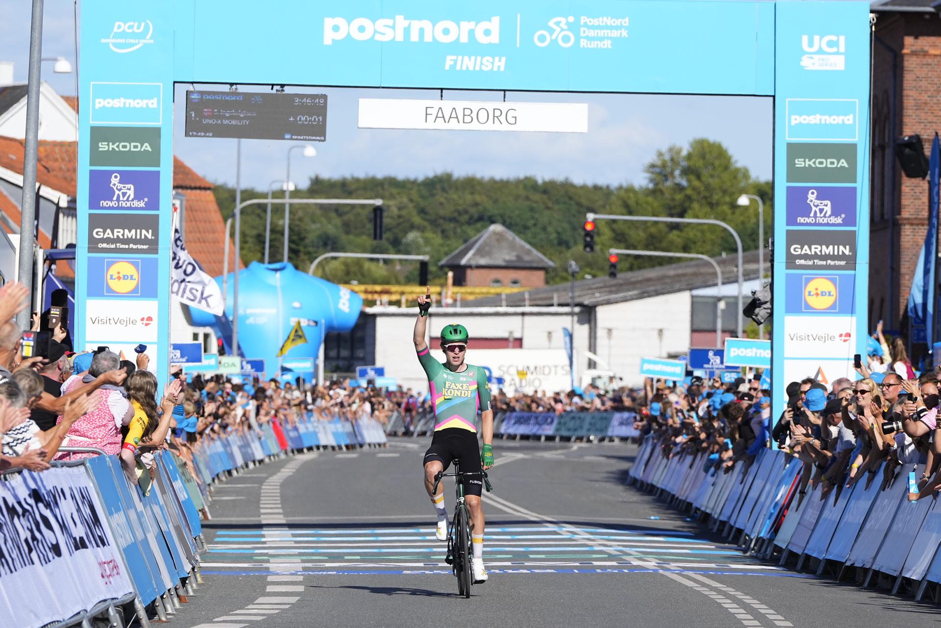 El ciclista noruego Storm Ingebrigtsen (Uno-X Mobility) se impuso desde la fuga en la cuarta etapa de la Vuelta a Dinamarca, que se disputa entre el 29 de julio y el 2 de agosto, en la primera etapa de esta edición que no ganó Wout van Aert (Visma), si bien conservó el liderato de la general. EFE/EPA/Claus Bech