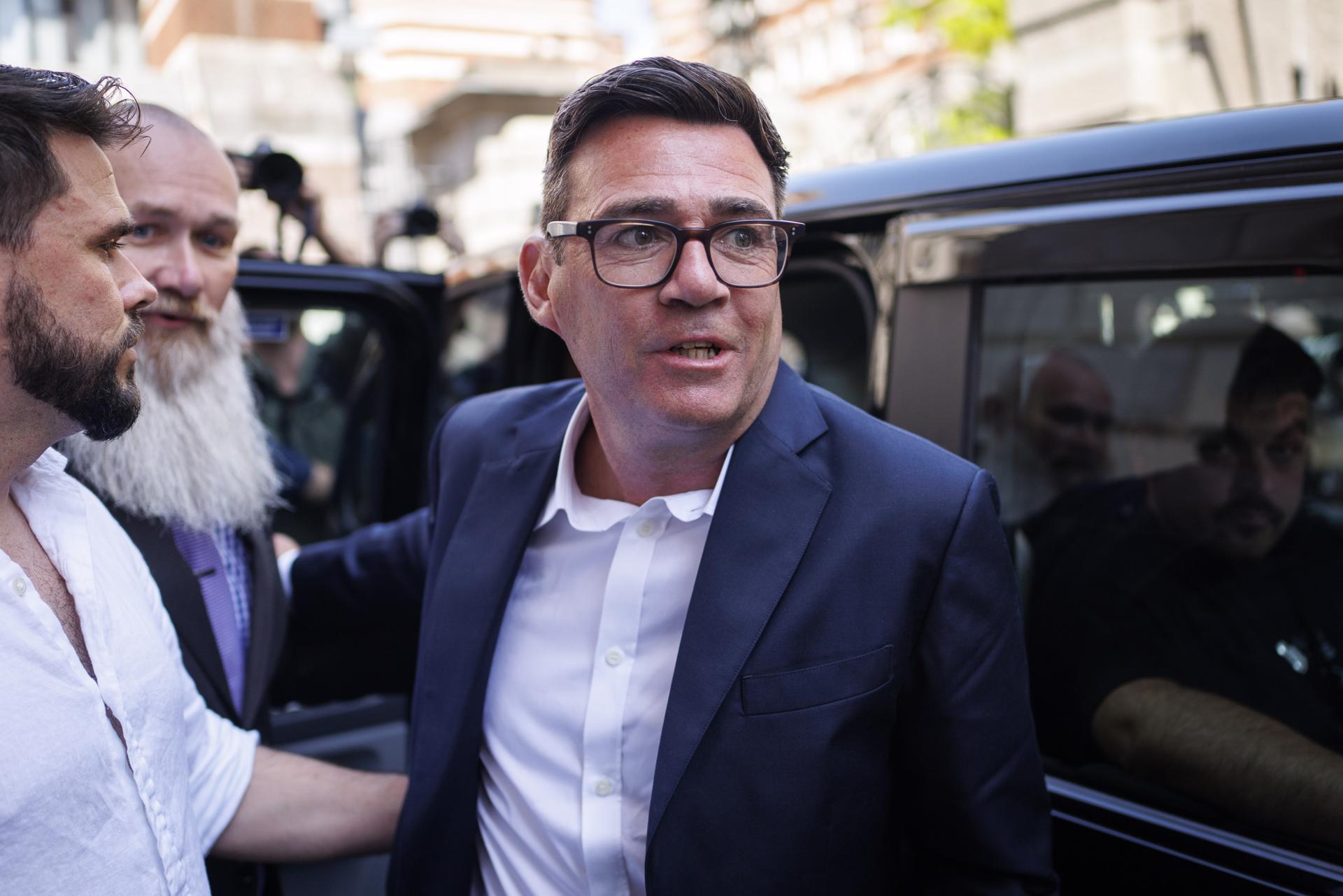 Fotografía del pasado 22 de junio, en la que puede verse al primer ministro británico, Andy Burnham. EFE/ Tolga Akmen