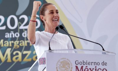 Fotografía cedida por la Presidencia de México de su mandataria, Claudia Sheinbaum, hablando durante una gira de trabajo este domingo, en el municipio de San Lorenzo Cacaotepec, en Oaxaca (México). EFE/ Presidencia de México/ SOLO USO EDITORIAL/NO VENTAS/SOLO DISPONIBLE PARA ILUSTRAR LA NOTICIA QUE ACOMPAÑA(CRÉDITO OBLIGATORIO)
