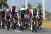 Atletas participan en la competencia de ciclismo de ruta de 123.8 kilómetros este sábado, en los XXV Juegos Centroamericanos y del Caribe Santo Domingo 2026, en Santo Domingo (República Dominicana). EFE/ Orlando Barría