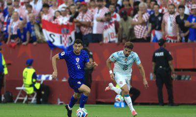 El centrocampista croata Mateo Kovacic, con el balón, el pasado 2 de julio, durante el partido que disputó con sus selección frente a Portugal.  EFE/ Bienvenido Velasco