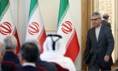 Imagen del portavoz del Ministerio iraní de Exteriores, Ismail Bagaei, quien en una rueda de prensa celebrada este miércoles, afirmó que los intercambios de mensajes con Estados Unidos a través de Pakistán, como país mediador, han continuado tras la ronda de negociaciones del sábado pasado y que una delegación pakistaní podría visitar Teherán en el marco de los esfuerzos para acordar nuevas conversaciones. EFE/ Abedin Taherkenareh