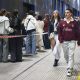 Aficionados de la cantante española Rosalía aguardan previo al concierto de la artista en las afueras del Movistar Arena de Buenos Aires (Argentina). EFE/ Juan Ignacio Roncoroni