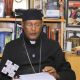 Tesfaselassie Medhin, obispo de la Eparquía católica de Adigrat, de región de Tigré (Etiopía), fotografiado en su oficina en Adigrat. Decenas de prisioneros etíopes condenados a muerte en Arabia Saudí permanecen en condiciones deplorables en el centro de detención de Khamis Mushait, en la provincia de Asir, con la esperanza perdida y a la espera de su turno para ser ejecutados. EFE/Simon Berhane