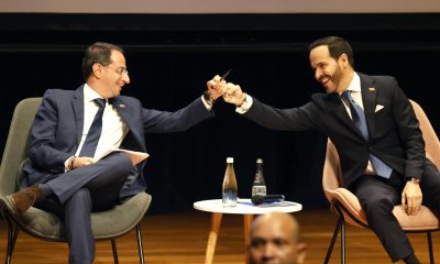 Fotografía de archivo, tomada el pasado 24 de julio, en la que se captó al presidente electo de Colombia, Abelardo de la Espriella (d), al saludar a su vicepresidente, José Manuel Restrepo, durante el evento 'CAF, un aliado estratégico de Colombia 2026-2030', en Medellín (Colombia). EFE/Mauricio Dueñas