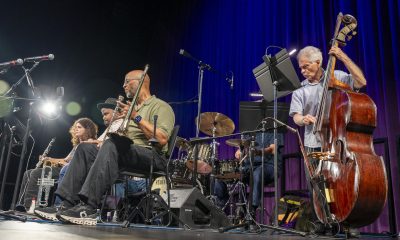 Músicos se presentan en el marco de la celebración de los 125 años de Louis Armstrong este lunes, en el Bronx Music Hall, en Nueva York (Estados Unidos). EFE/ Angel Colmenares