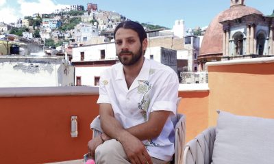 El actor palestino Karim Daoud Anay habla durante una entrevista con EFE este viernes, en Guanajuato (México). EFE/Luis Ramírez